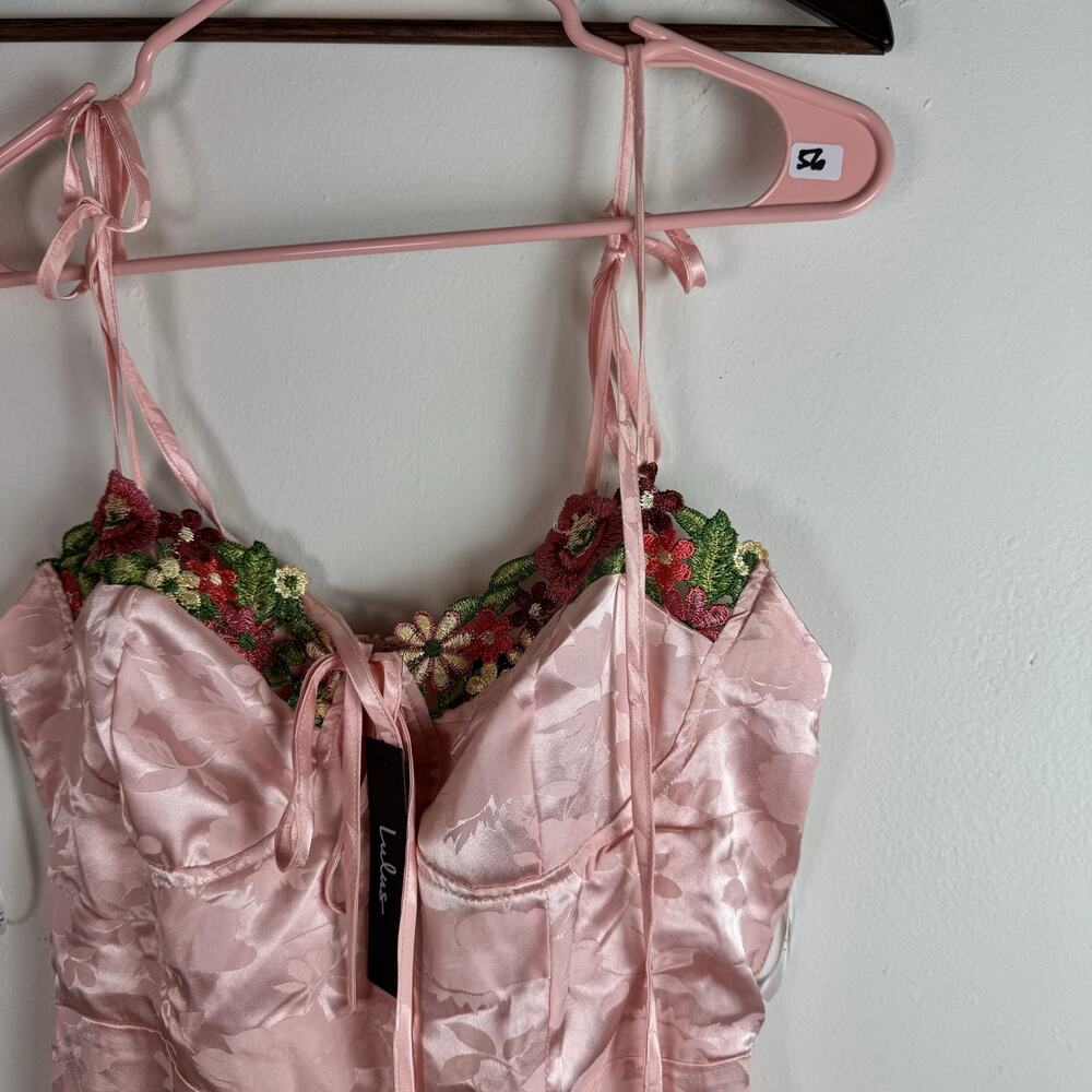 Lulus Pink Satin Floral Midi Dress Embroidered Large NWT Wedding Y2K Fairy - Picture 12 of 15